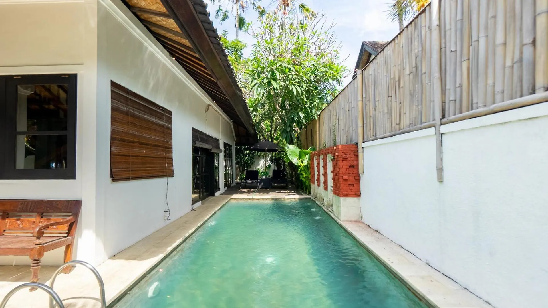 Four On Drupadi Villa Seminyak   Seminyak (Bali)