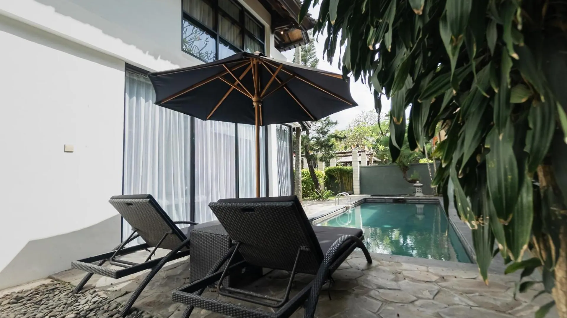 Four On Drupadi Villa Seminyak  Indonesia
