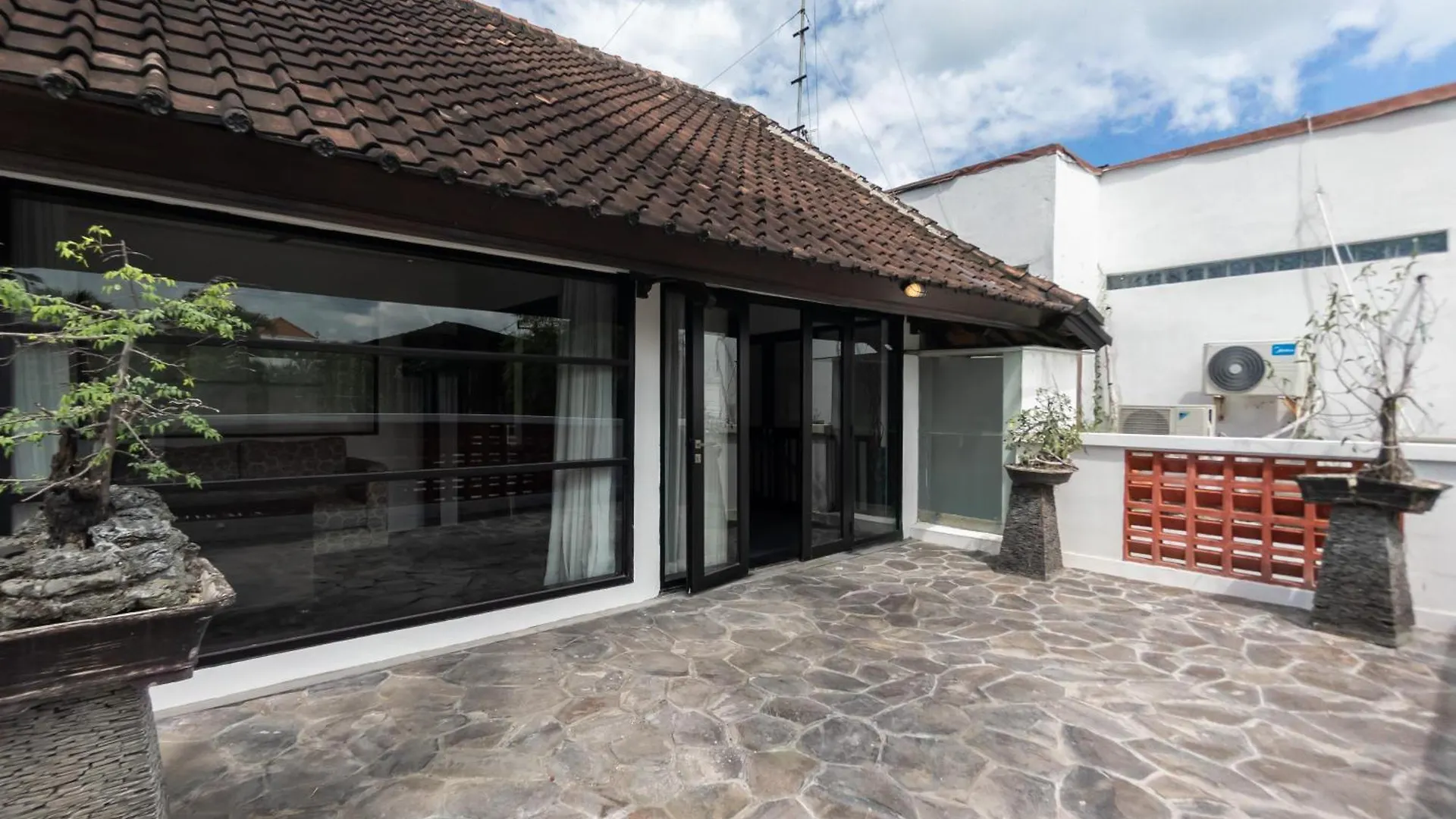 Four On Drupadi Villa Seminyak
