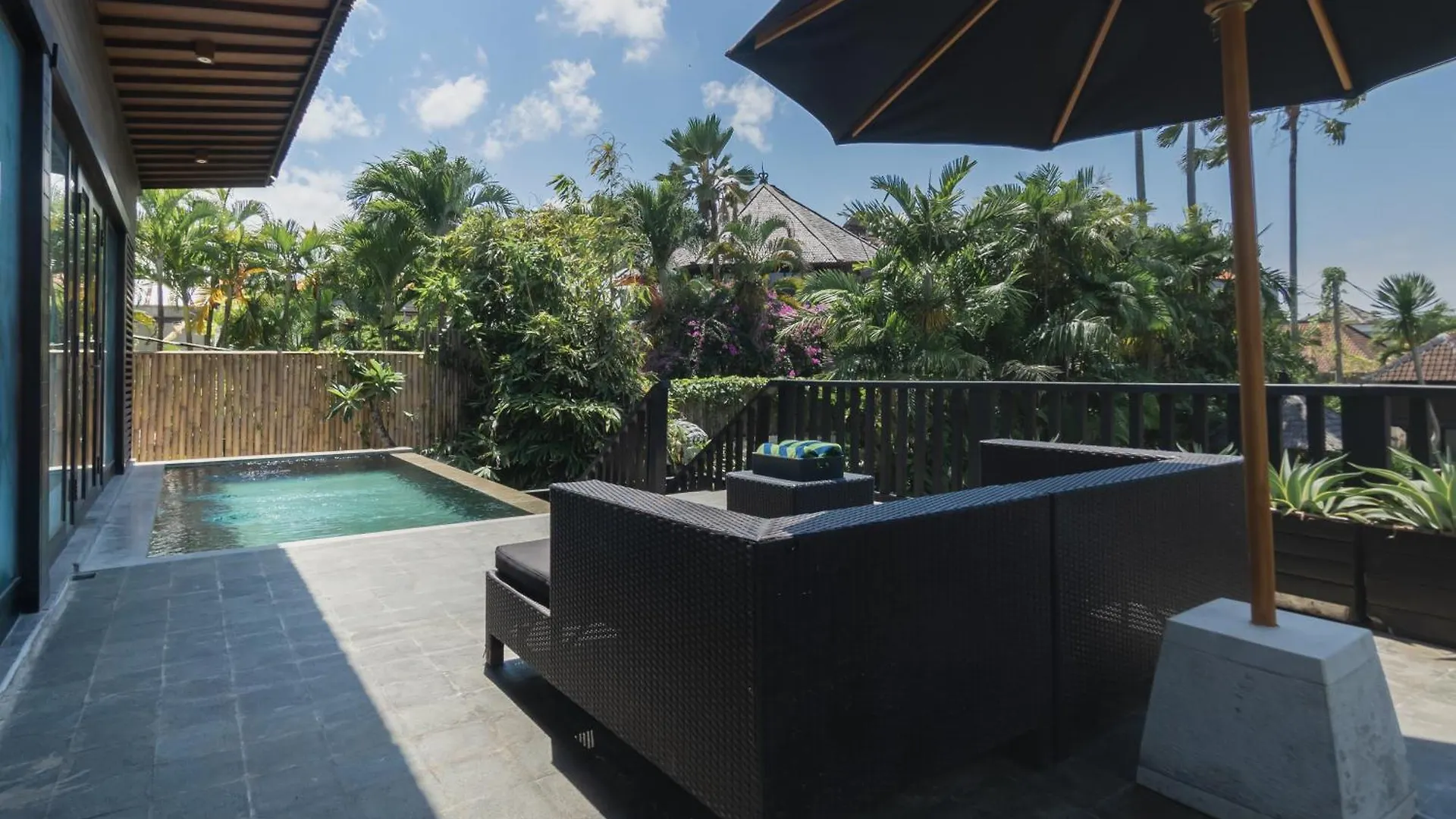 Four On Drupadi Villa Seminyak