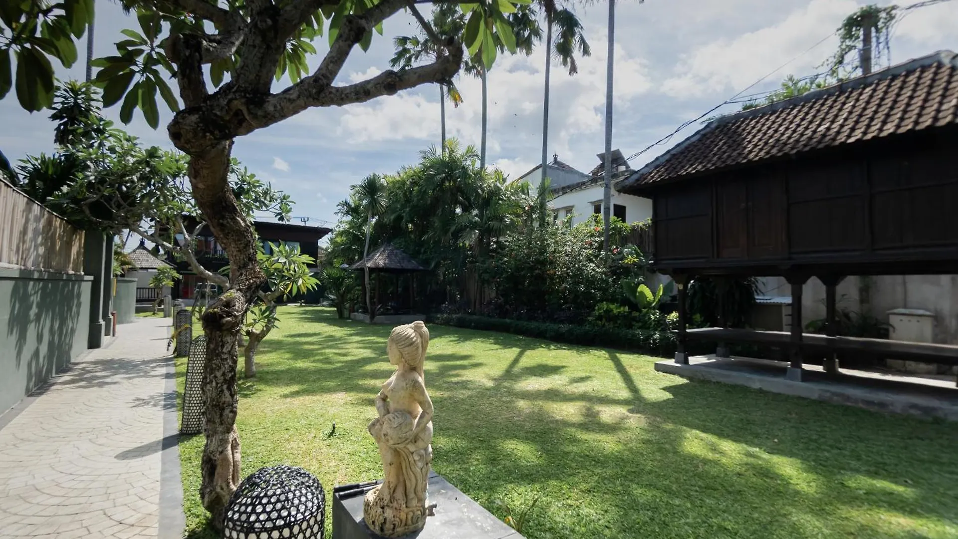 Four On Drupadi Villa Seminyak