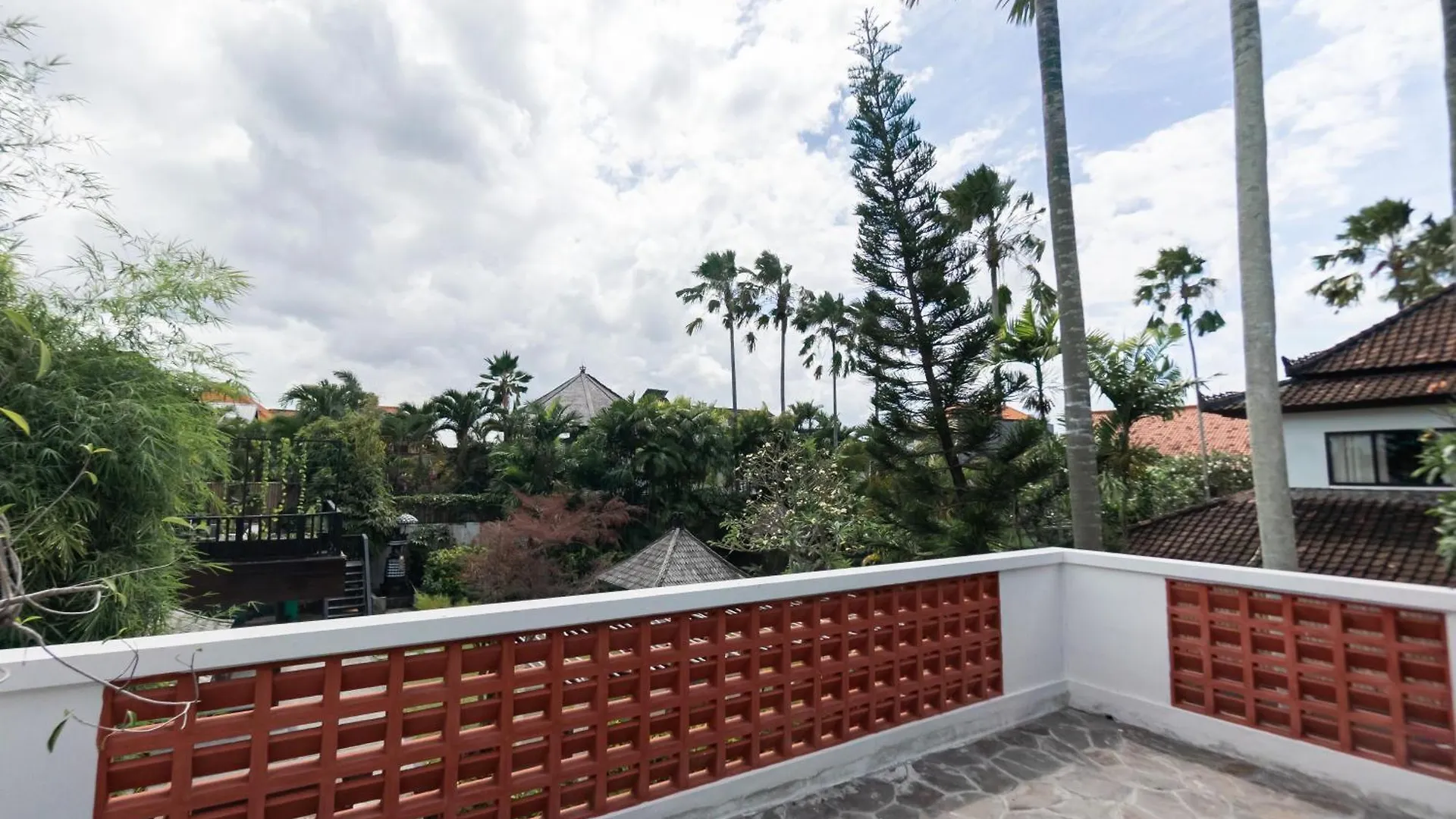 Four On Drupadi Villa Seminyak   Seminyak (Bali)