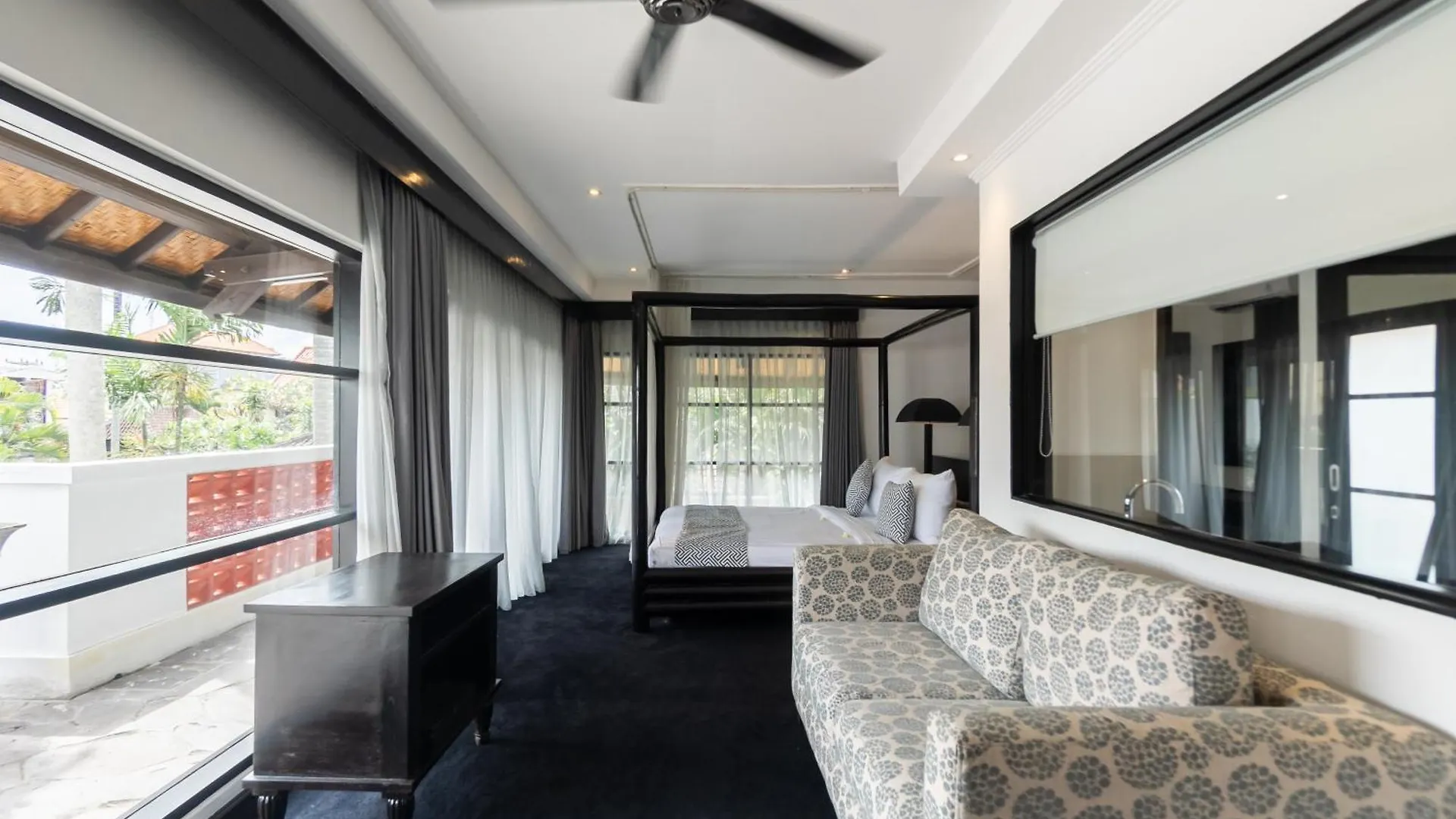 Four On Drupadi Villa Seminyak  Seminyak (Bali)