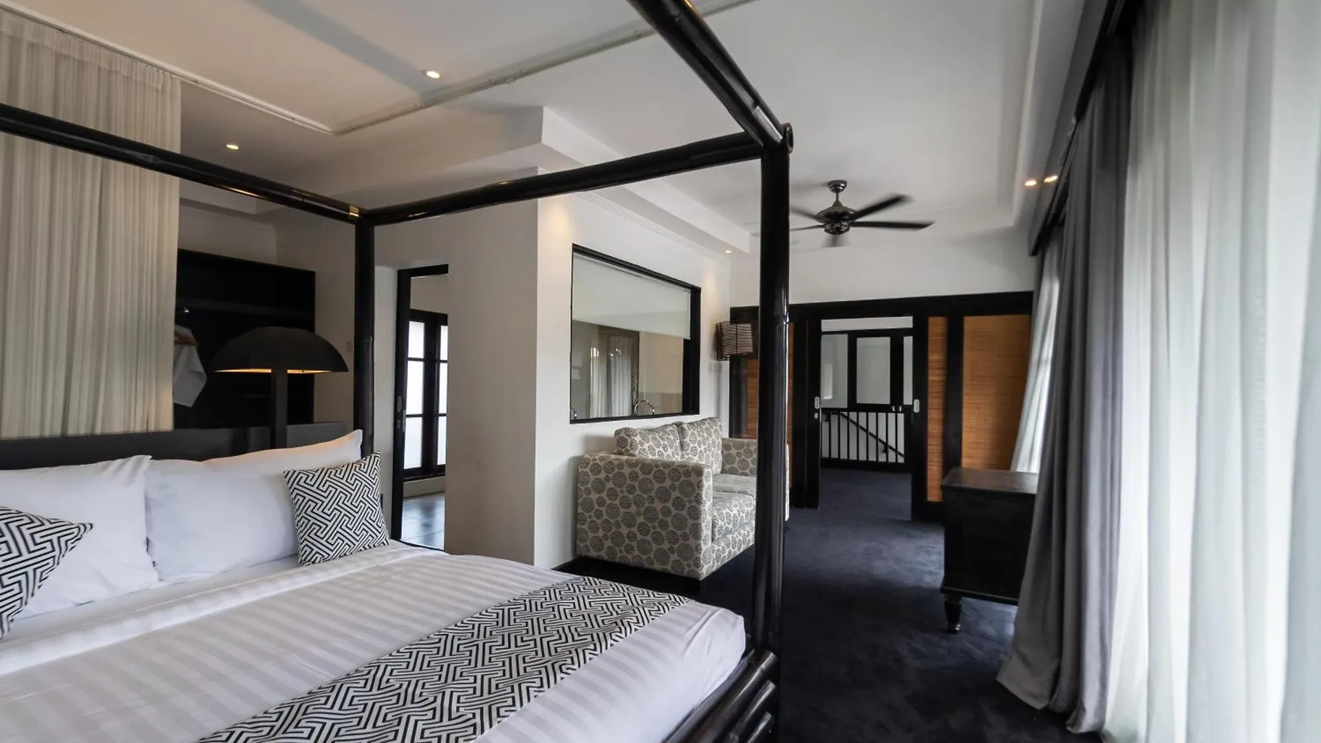 Four On Drupadi Villa Seminyak  Indonesia