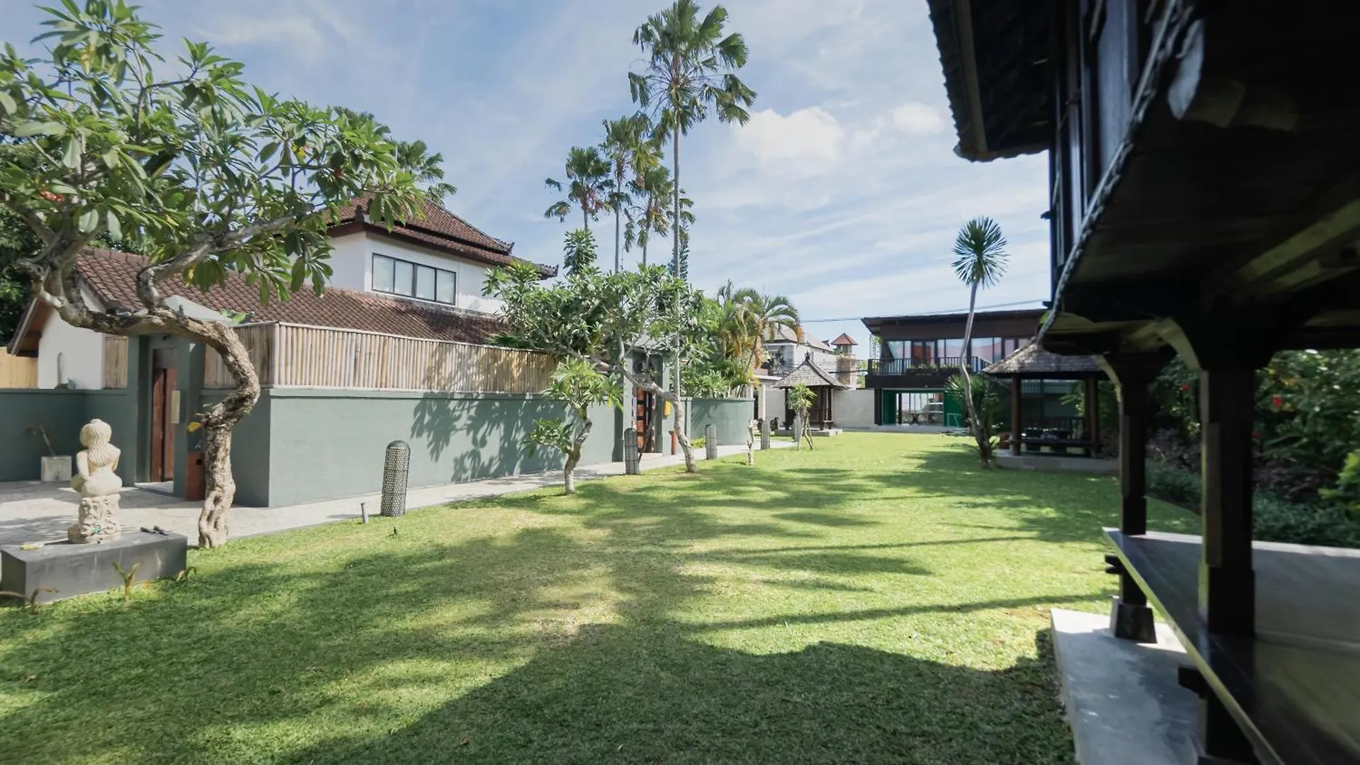 Four On Drupadi Villa Seminyak  Indonesia