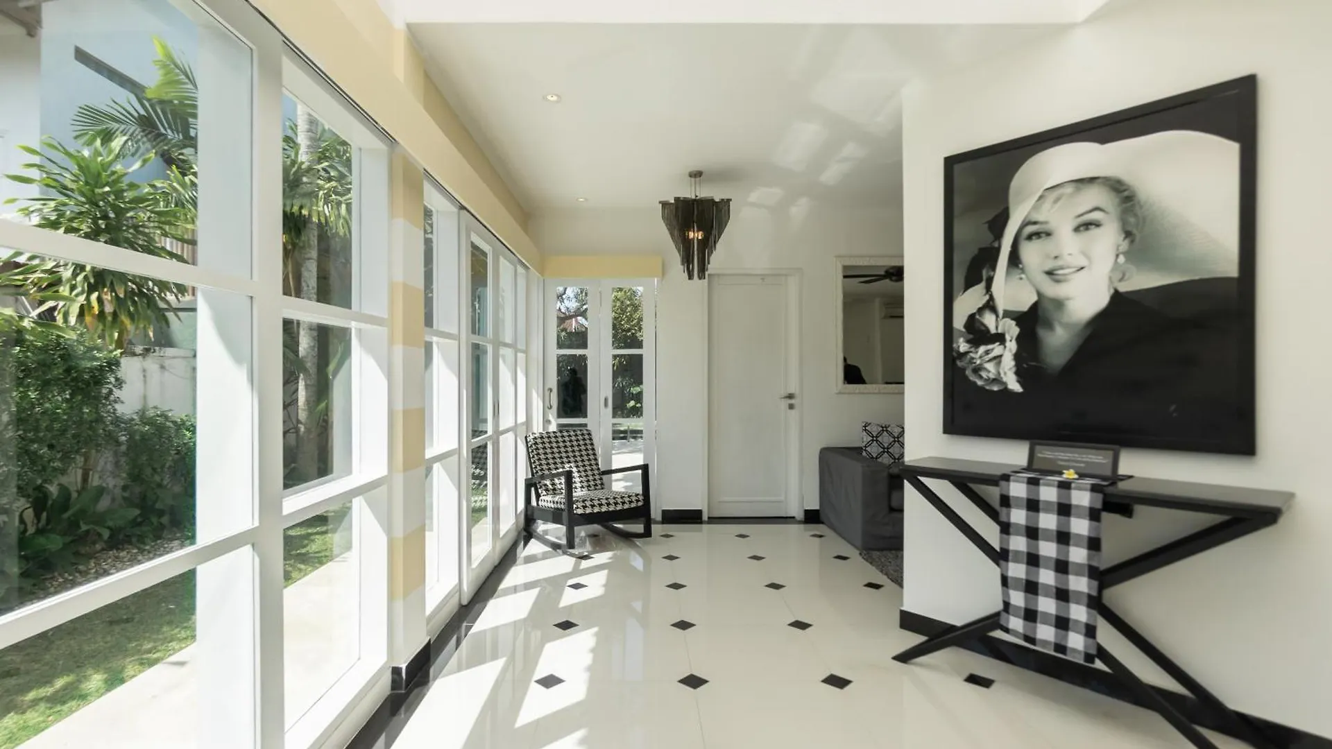 Four On Drupadi Villa Seminyak